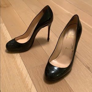 Christian Louboutin Simple Round Toe Pumps